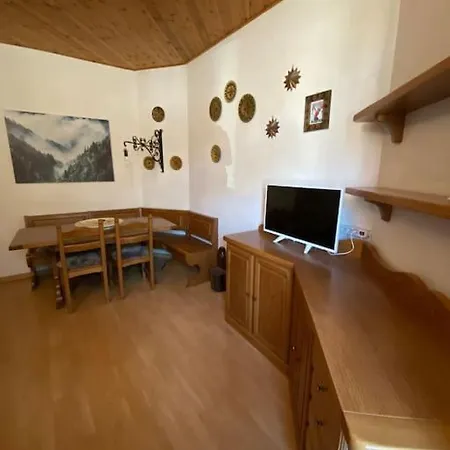 Red Ski Apartment